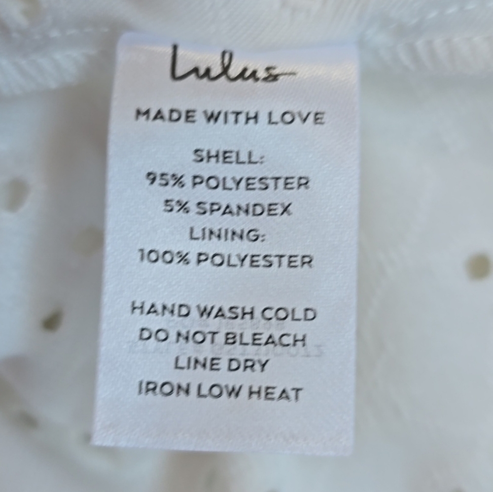NWT Lulu's Breezy Effect Ivory Eyelet Tank Top Size Medium - Picture 9 of 15